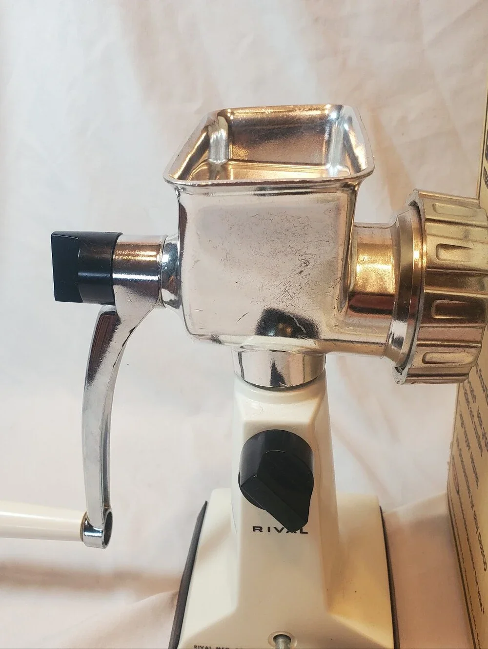 Rival Vintage 1978 Grind-O-Mat White Meat Grinder/Food Chopper #303 Made In USA